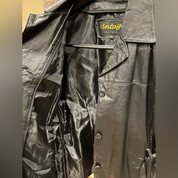 Genuine Vintage Leather Jacket - Picture 4 of 7